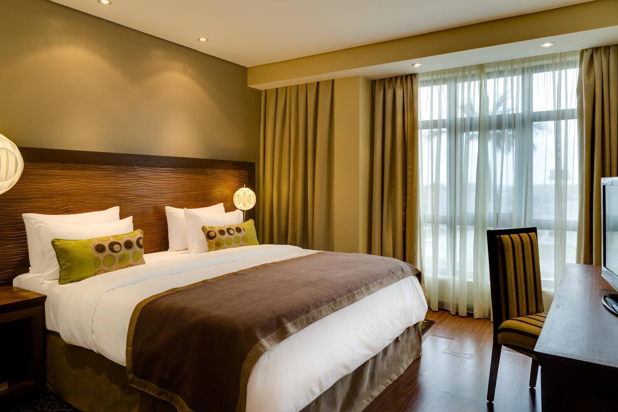 Protea Hotel By Marriott Benin City Select Emotan Экстерьер фото