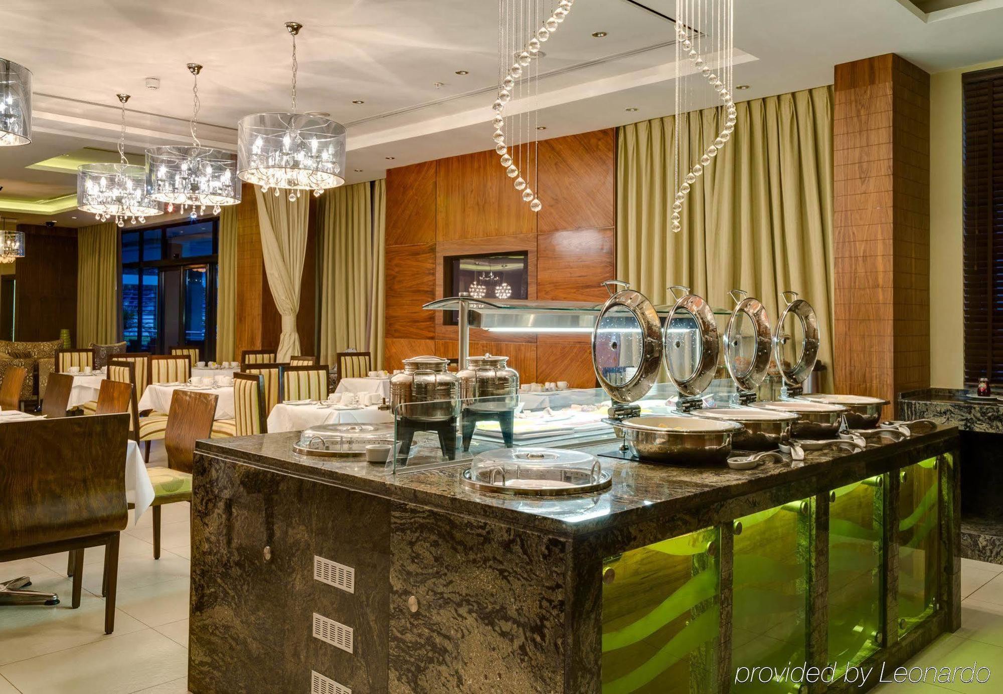 Protea Hotel By Marriott Benin City Select Emotan Экстерьер фото
