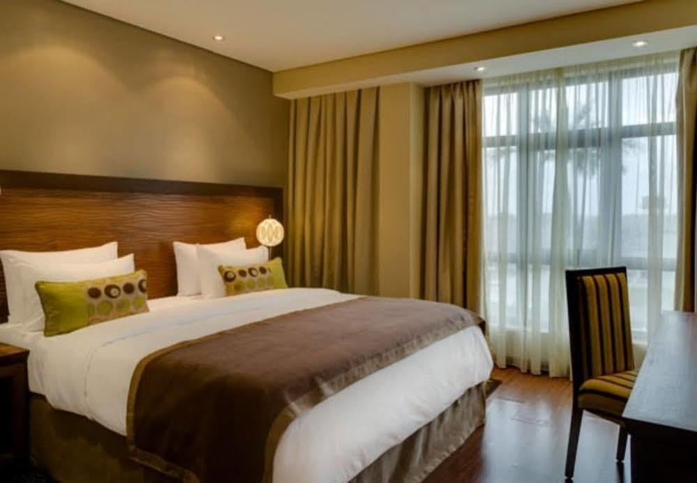 Protea Hotel By Marriott Benin City Select Emotan Экстерьер фото